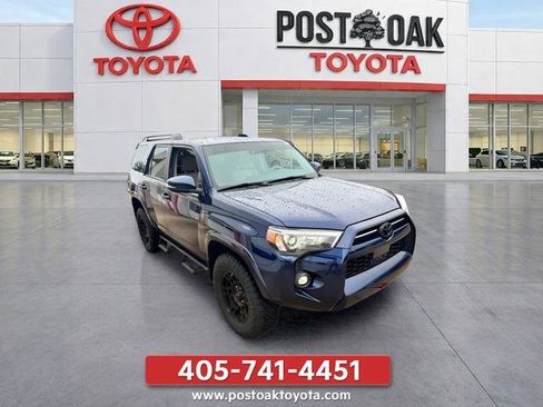 Used 2023 Toyota 4Runner SR5 Premium w/ Moonroof Package AWD/4WD image 2