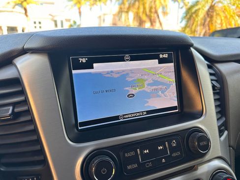 Used 2016 GMC Yukon XL SLT AWD/4WD image 21