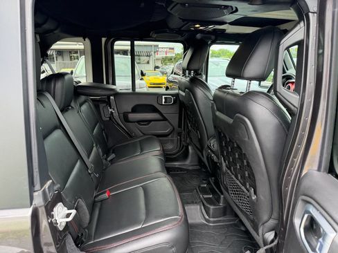 Used 2020 Jeep Wrangler Unlimited Rubicon AWD/4WD image 15