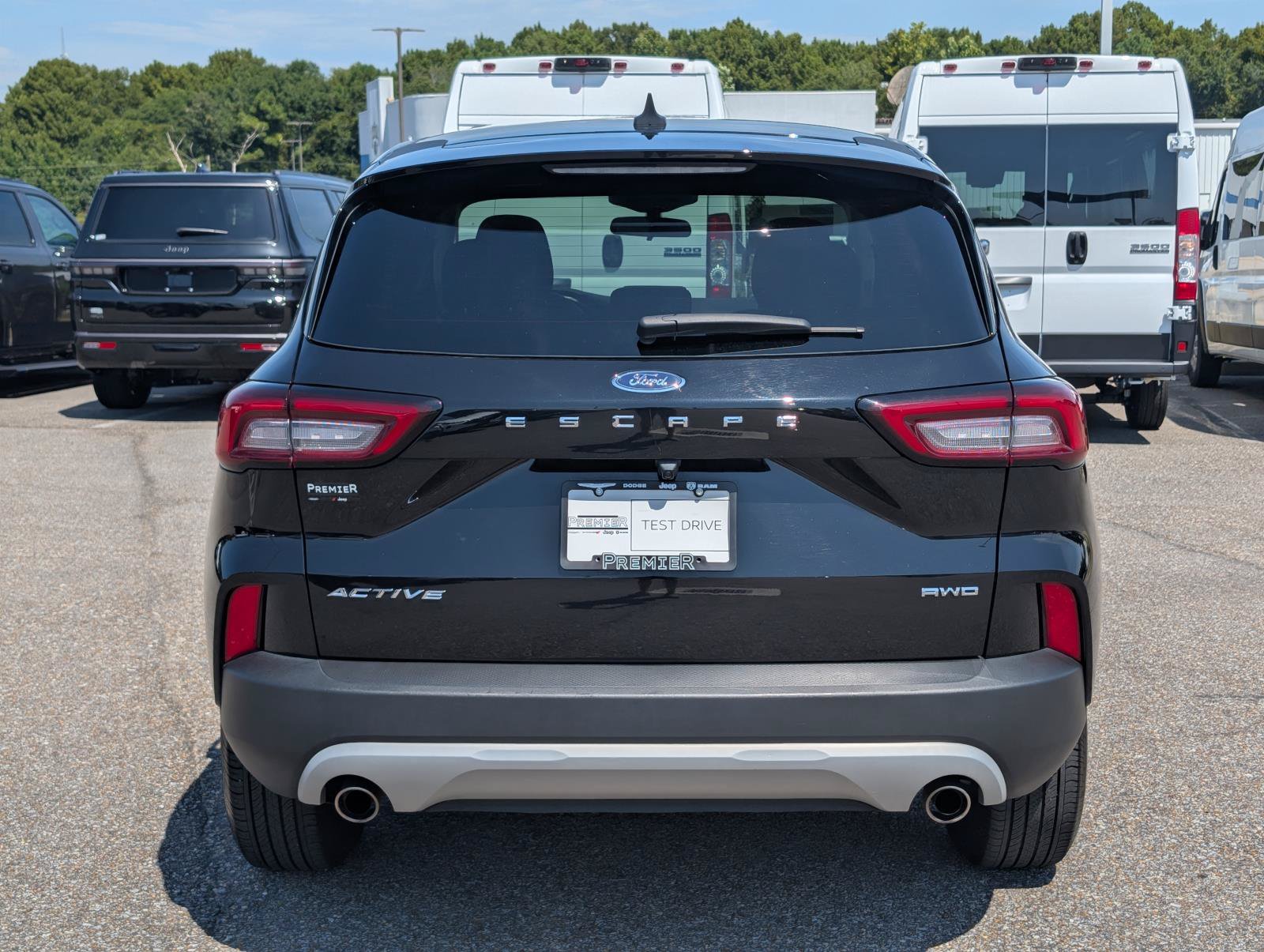 Used 2025 Ford Escape Active AWD/4WD image 37
