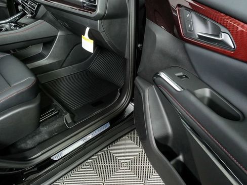 New 2026 Chevrolet Traverse Z71 w/ Driver Confidence Package image 25