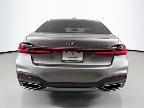 Used 2020 BMW 740i w/ M Sport Package RWD image 7