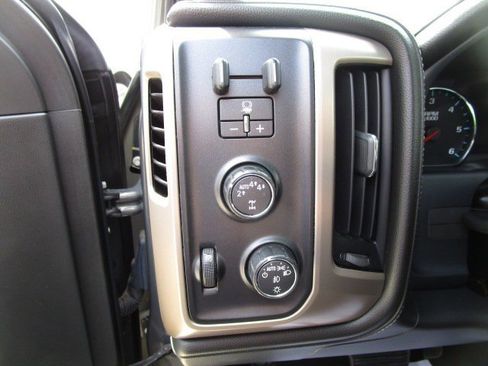 Used 2017 GMC Sierra 1500 Denali AWD/4WD image 16
