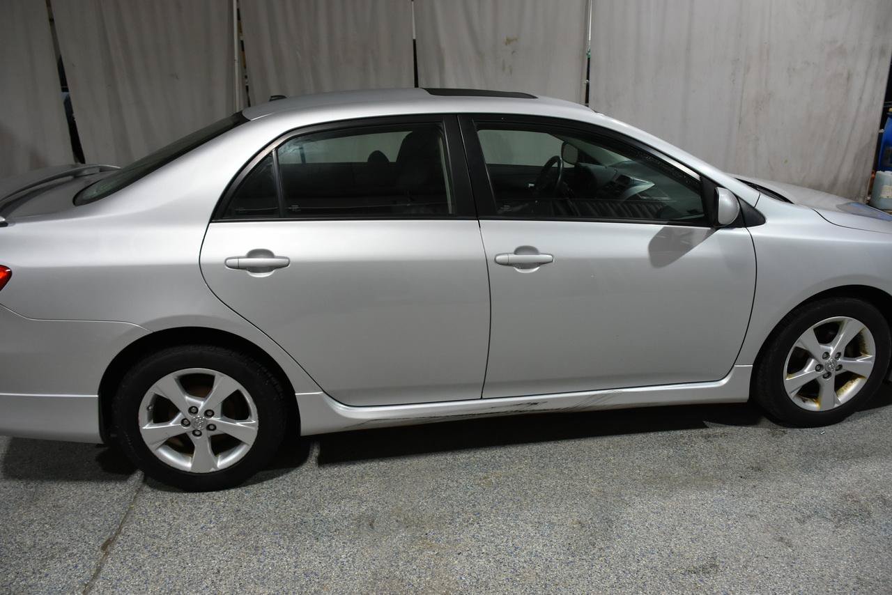 Used 2012 Toyota Corolla S FWD image 7