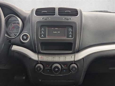 Used 2017 Dodge Journey SE image 11