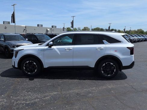 New 2026 Kia Sorento S FWD image 4
