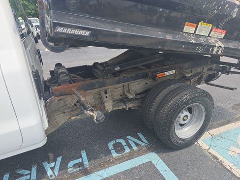 Used 2019 Chevrolet Silverado 3500 W/T w/ WT Convenience Package AWD/4WD image 9