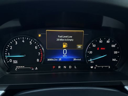 Used 2023 Ford Explorer XLT AWD/4WD image 17