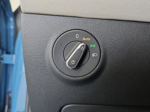 New 2026 Volkswagen Taos S FWD image 21