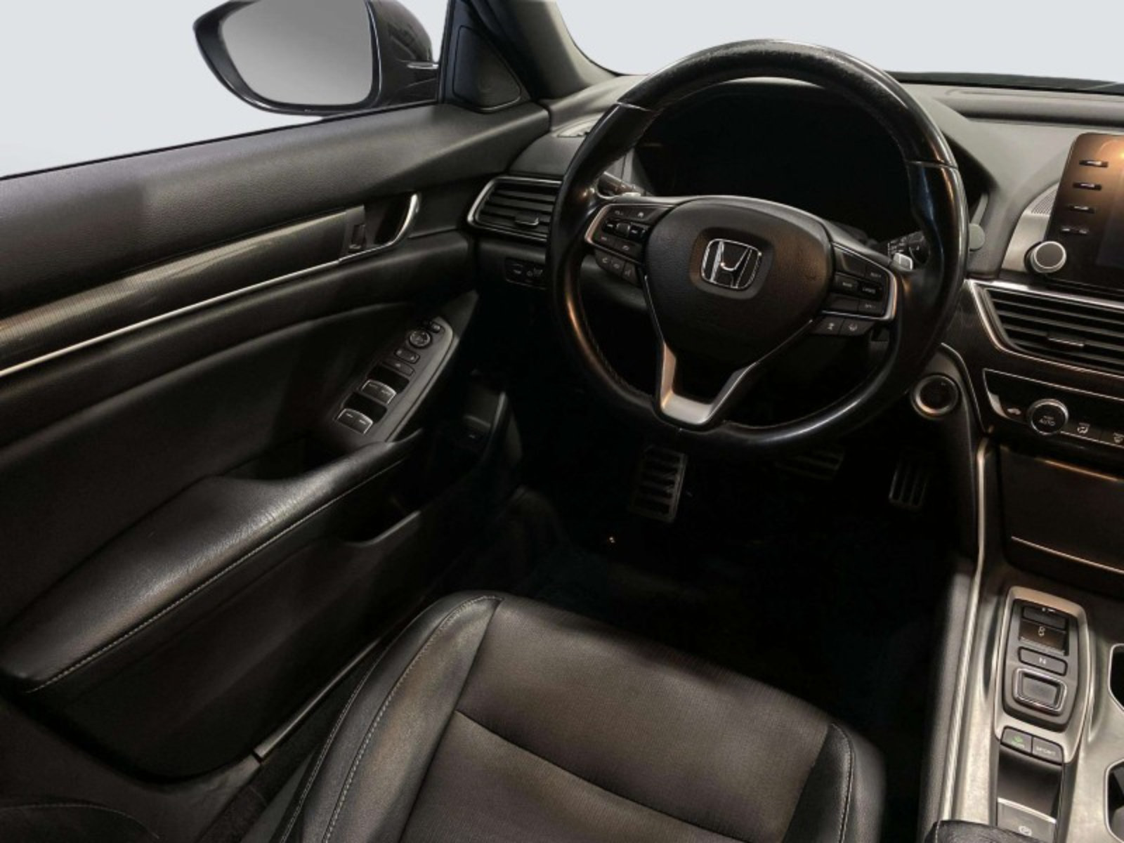 Used 2018 Honda Accord Sport image 22