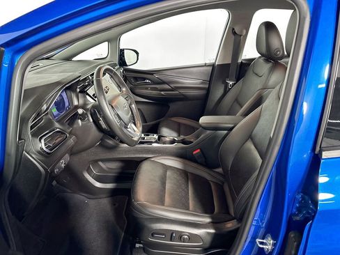 Used 2023 Chevrolet Bolt LT w/ Infotainment Package image 11