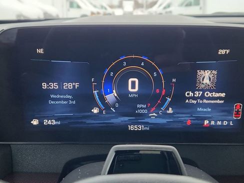 Used 2024 Chevrolet Traverse RS image 42