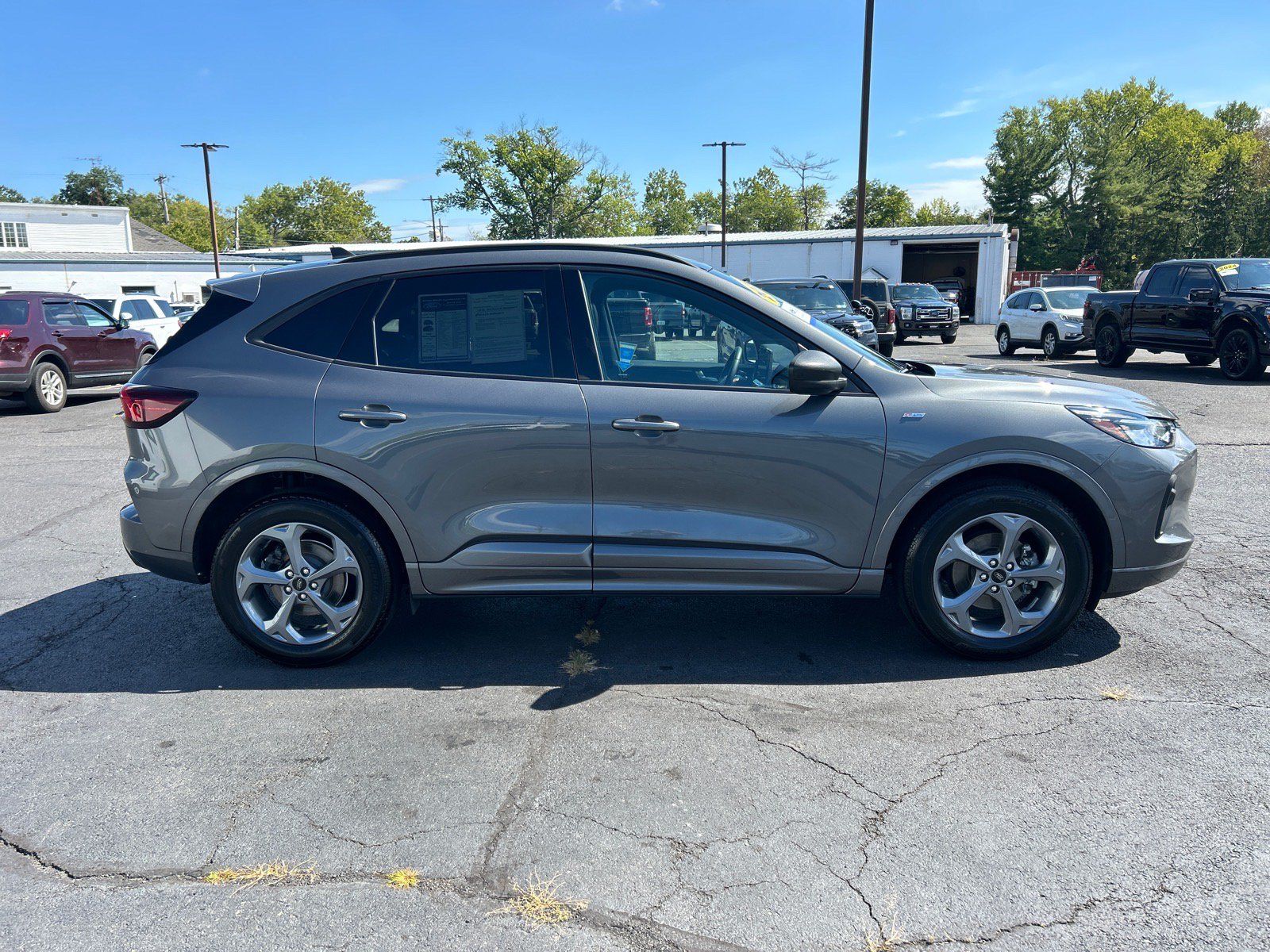 Used 2023 Ford Escape ST-Line AWD/4WD image 17