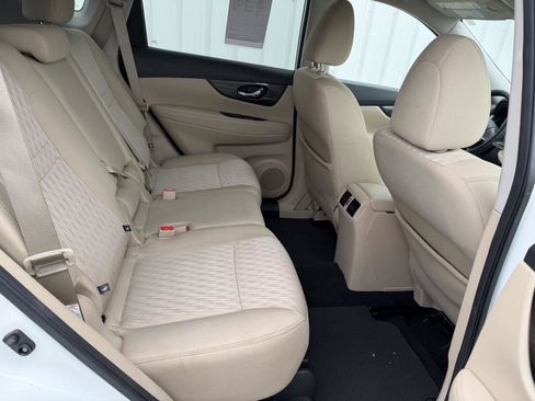Used 2019 Nissan Rogue SV AWD/4WD image 21