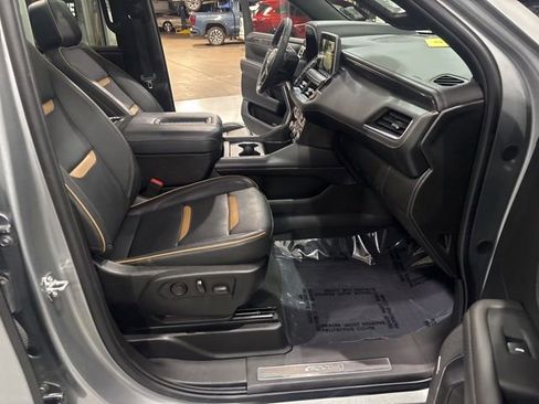 Used 2024 GMC Yukon AT4 w/ AT4 Premium Package AWD/4WD image 40
