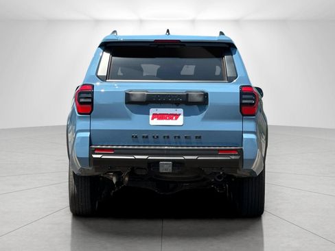 Used 2025 Toyota 4Runner SR5 RWD image 4