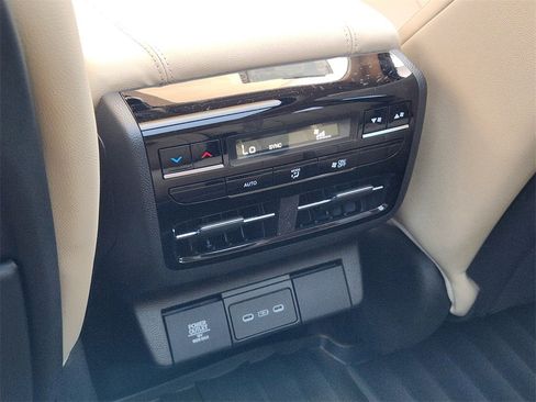 New 2026 Acura MDX SH-AWD image 31