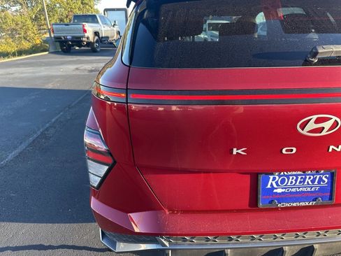 Used 2024 Hyundai Kona N Line image 9