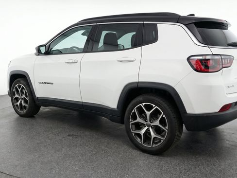 Used 2025 Jeep Compass Limited AWD/4WD image 6