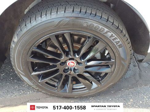 Used 2020 Jaguar F-PACE Prestige AWD/4WD image 11