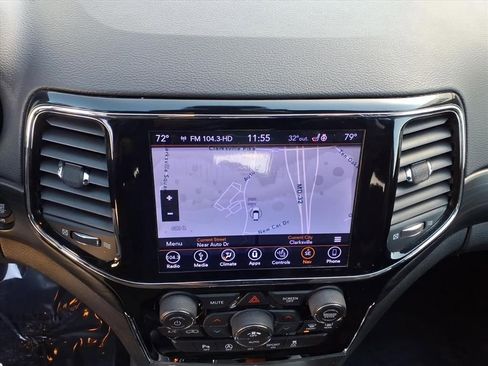 Used 2019 Jeep Grand Cherokee Altitude image 20