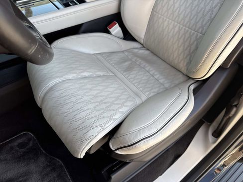 Used 2023 Lincoln Navigator Black Label image 19