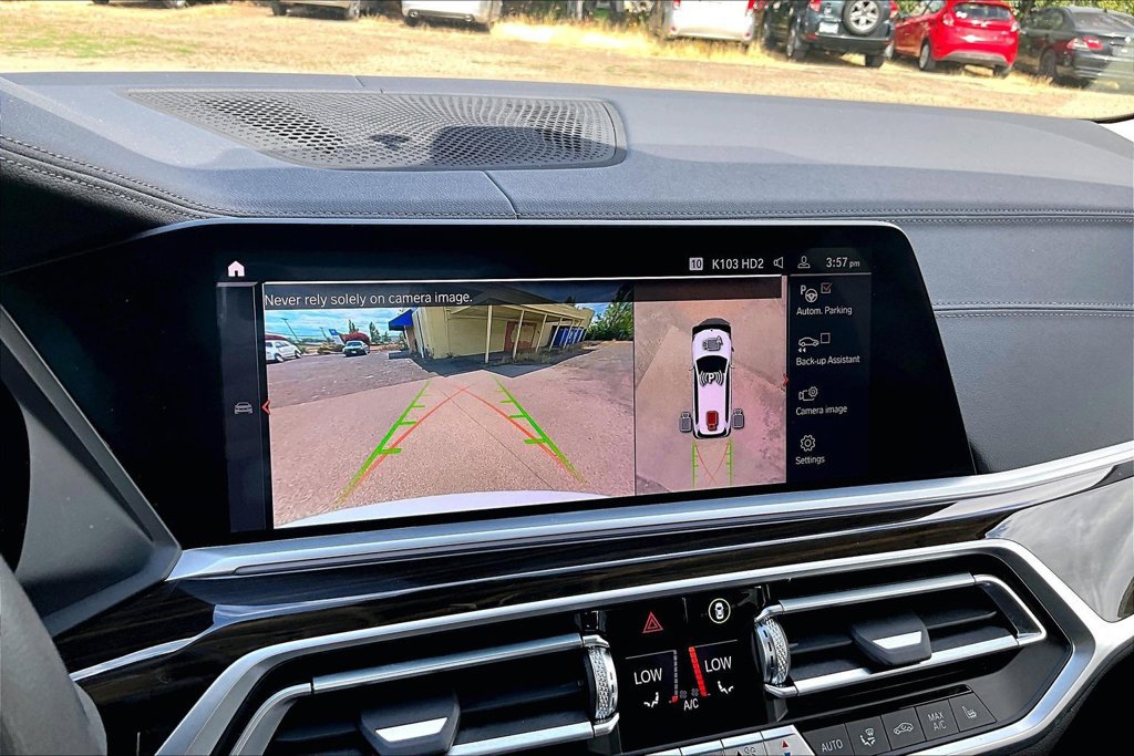 Used 2020 BMW X7 xDrive40i w/ Premium Package AWD/4WD image 29