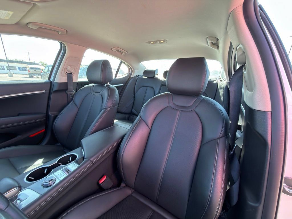 Used 2026 Genesis G70 2.5T RWD image 10