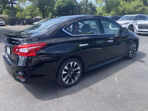 Used 2019 Nissan Sentra SR Turbo FWD image 5