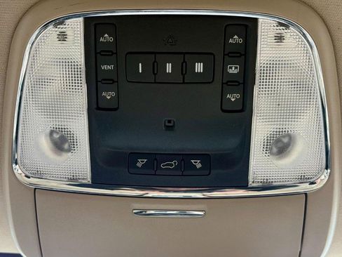 Used 2017 Jeep Grand Cherokee Limited w/ Luxury Group II AWD/4WD image 30