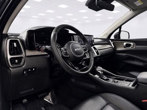 Used 2023 Kia Sorento S w/ Panoramic Sunroof Package AWD/4WD image 14