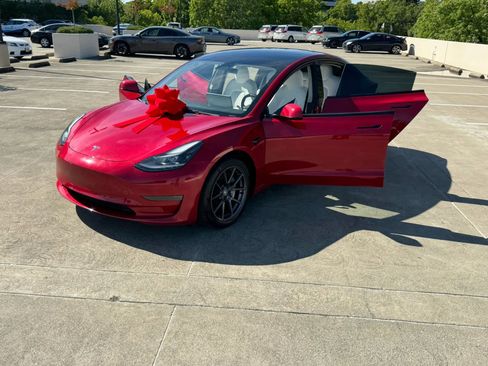 Used 2023 Tesla Model 3 Standard Range RWD image 34