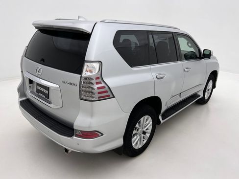 Used 2019 Lexus GX 460 image 11