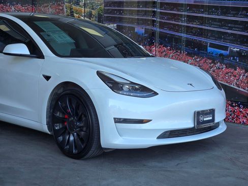Used 2022 Tesla Model 3 Performance AWD/4WD image 2