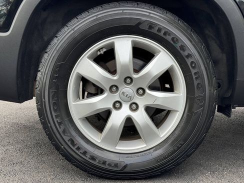 Used 2013 Kia Sorento LX w/ Convenience Pkg FWD image 27