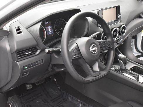 New 2025 Nissan Sentra S image 7