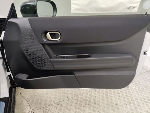 New 2026 MINI Cooper 2-Door Hardtop image 24