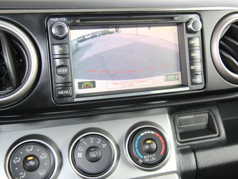 Used 2012 Scion xB image 19