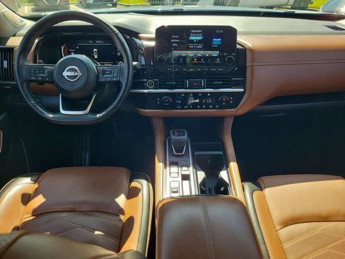 Used 2023 Nissan Pathfinder Platinum FWD image 14