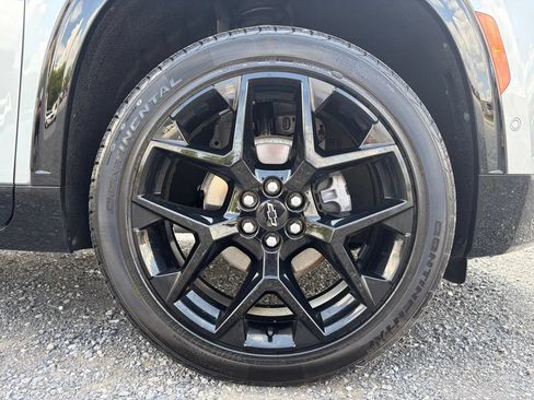 Used 2024 Chevrolet Traverse RS w/ LPO, Floor Liner Package AWD/4WD image 26
