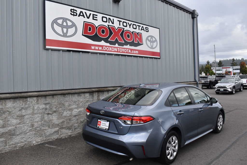 Certified 2022 Toyota Corolla LE FWD image 5