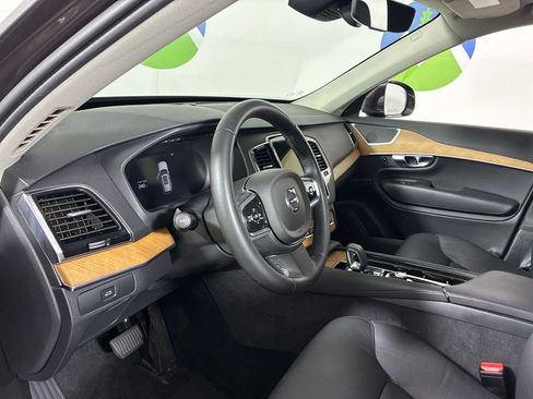 Used 2024 Volvo XC90 B5 Plus AWD/4WD image 25