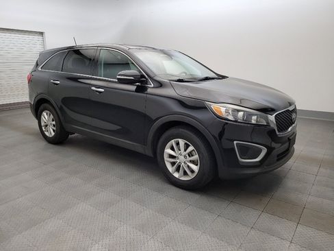 Used 2017 Kia Sorento L FWD image 11