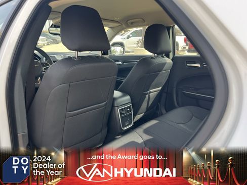 Used 2023 Chrysler 300 Touring w/ Sport Appearance Package image 16