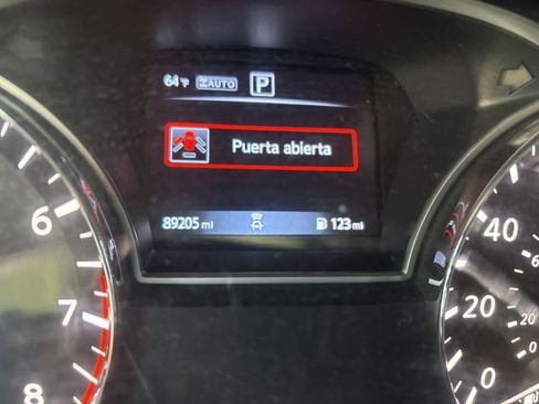 Used 2020 Nissan Pathfinder S AWD/4WD image 1