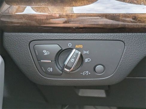 Used 2018 Audi Q5 2.0T Premium w/ Convenience Package image 26