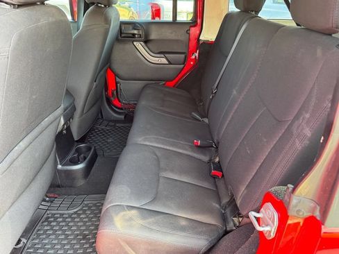 Used 2014 Jeep Wrangler Unlimited Sport w/ Quick Order Package 24S AWD/4WD image 10