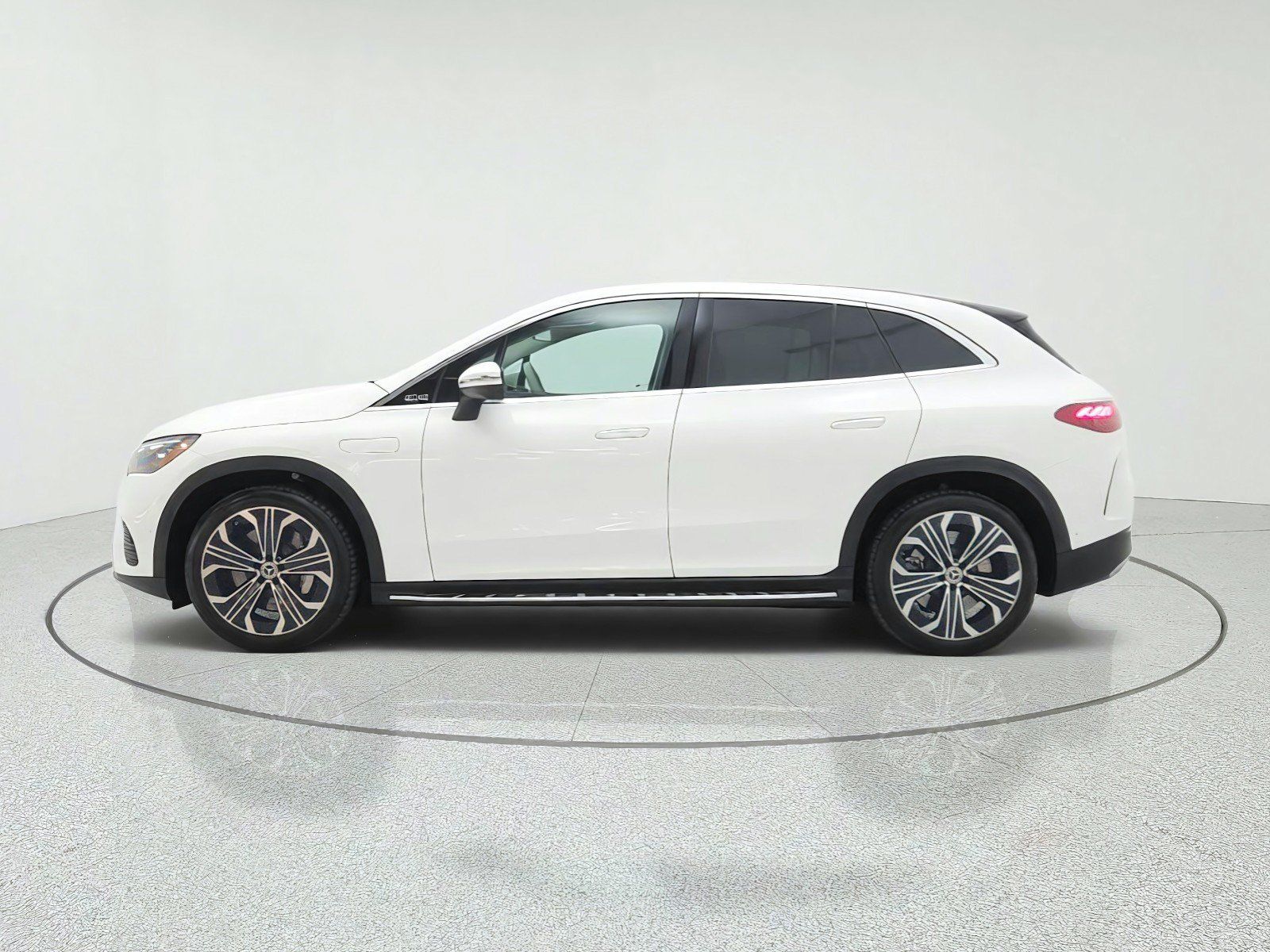 Used 2023 Mercedes-Benz EQE 350+ 4MATIC SUV image 8