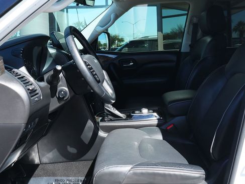 Used 2022 INFINITI QX80 Luxe w/ All-Season Package image 42