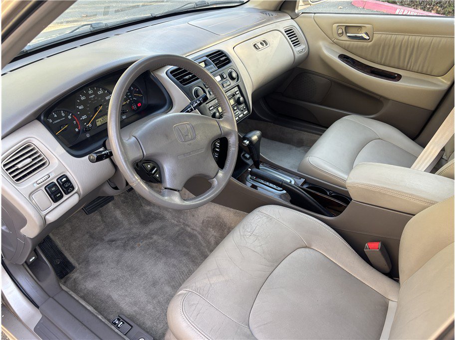 Used 2001 Honda Accord EX image 9